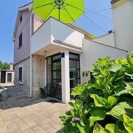 Lucija Peros Zaton Ii * Zaton (Zadar)